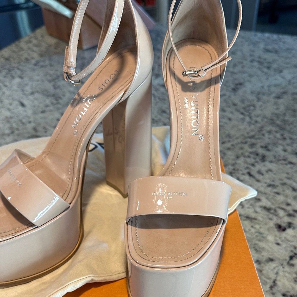 Louis Vuitton Beige Patent Platform Heels - Picture 7 of 7